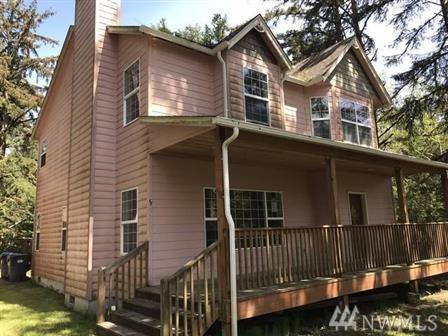 910 Hassalo Ave - Photo 1