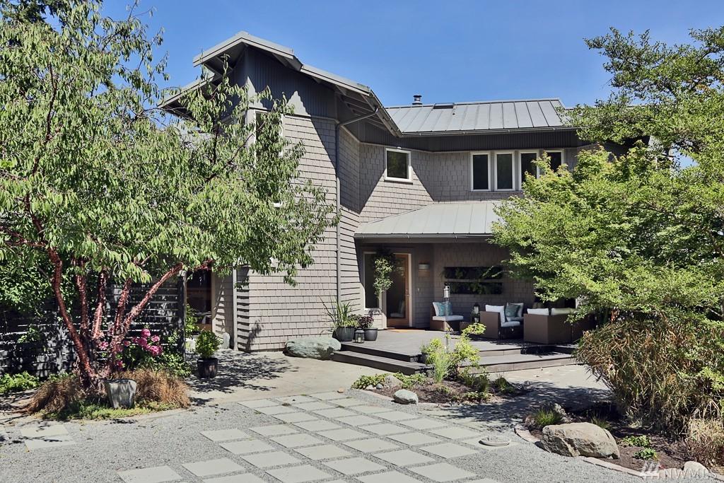 4253 Echowood Lane - Photo 1