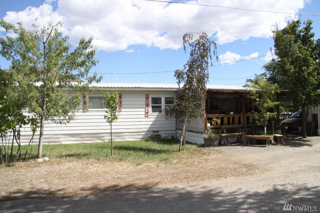 135 Johnson St - Photo 1