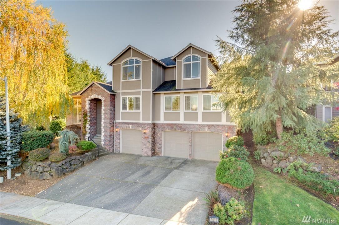 1616 38th Ave - Photo 1