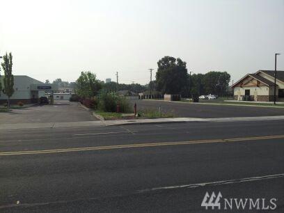 411 5th Ave - Photo 1