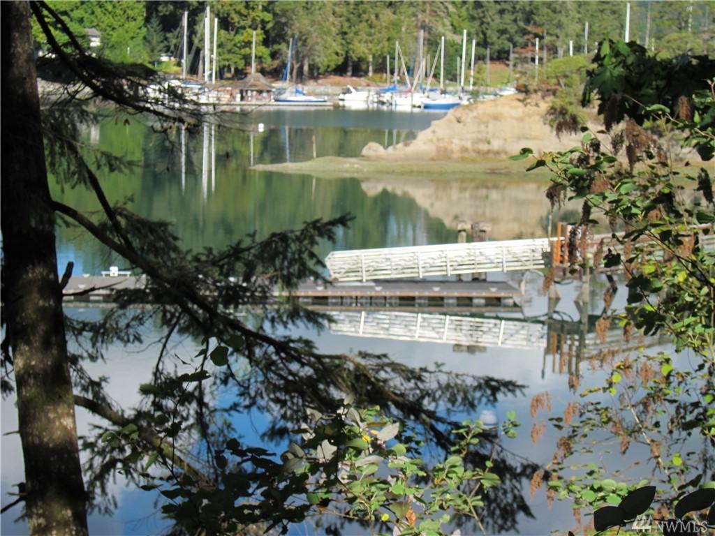 3682 Harstine Island Rd - Photo 1