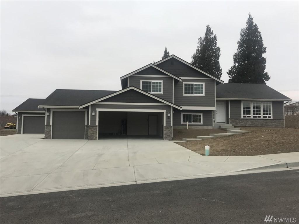 644 Newton Ave - Photo 1
