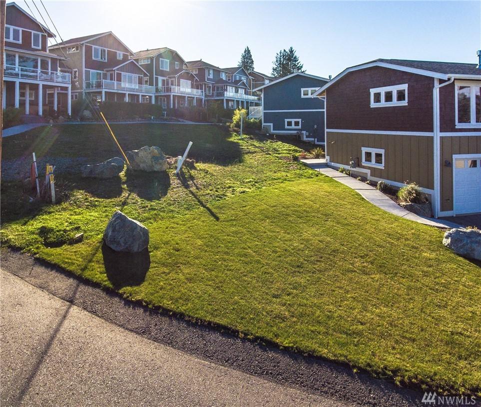 3903 Isle Wy - Photo 1