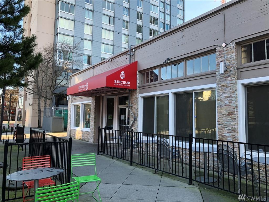 305 Bell St - Photo 1