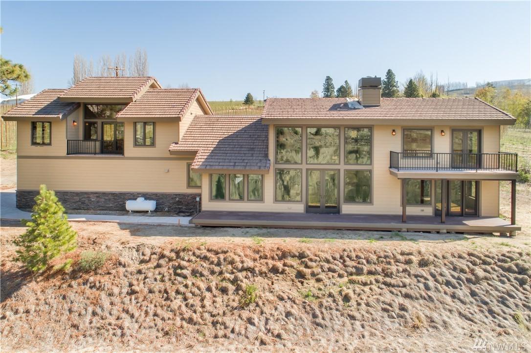 22031 Hwy 97 - Photo 1