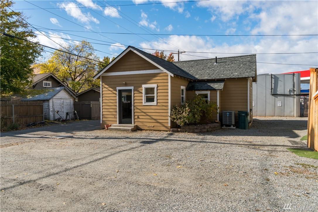 314 Woodin Ave - Photo 1