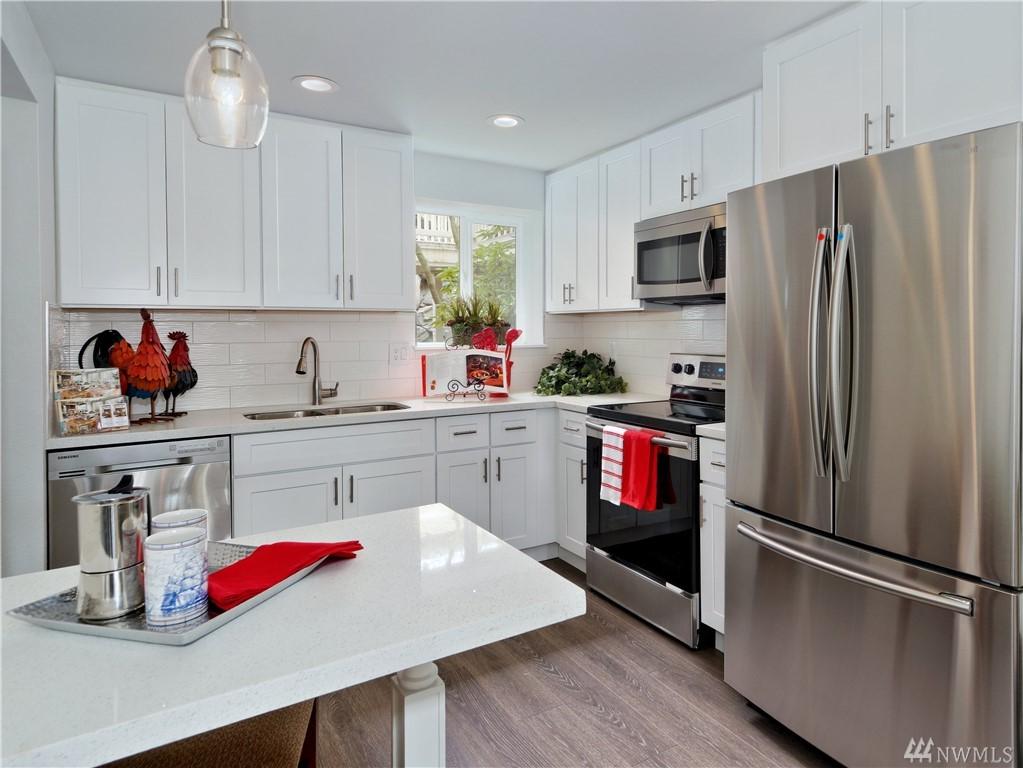 9302 Redmond-Woodinville Rd - Photo 1