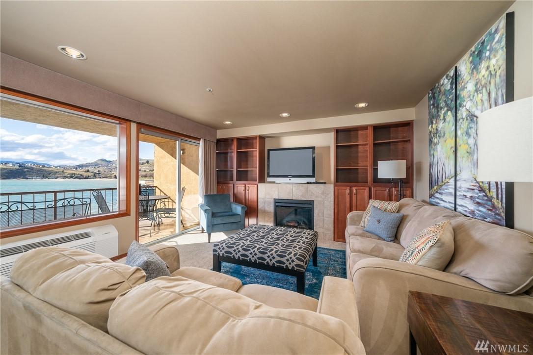 322 Woodin - Photo 1