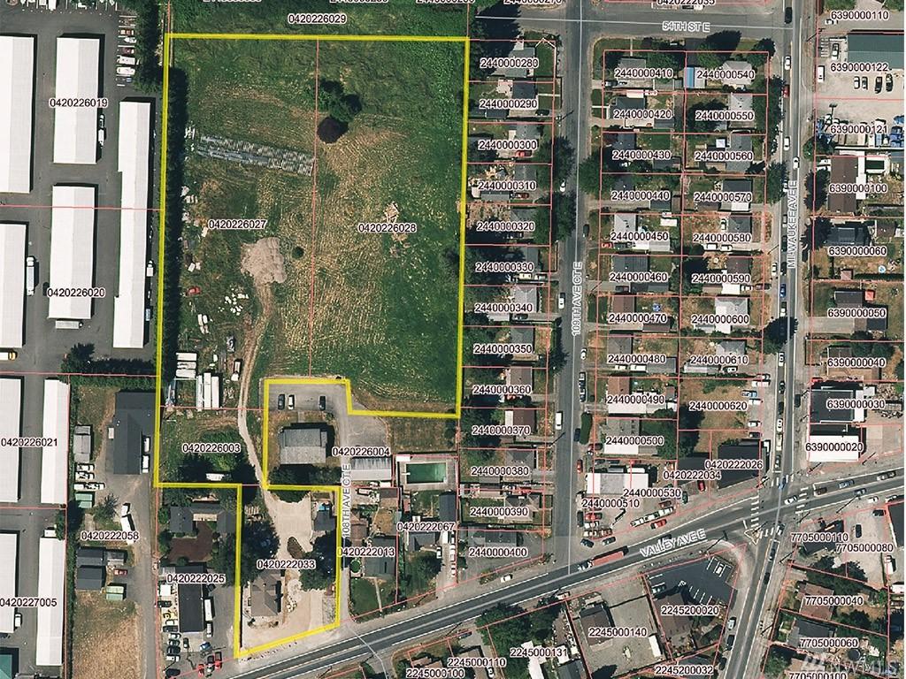 10821--10823 Valley Ave - Photo 1
