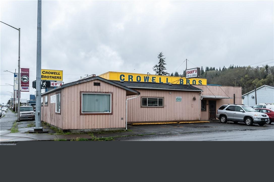 320 Myrtle St - Photo 1