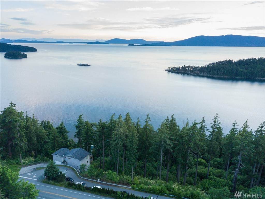 1427 Chuckanut Dr - Photo 1