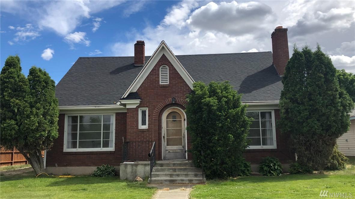 408 1st Ave - Photo 1
