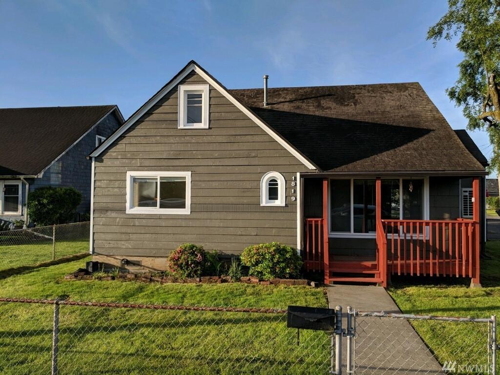1819 Pacific Ave - Photo 1