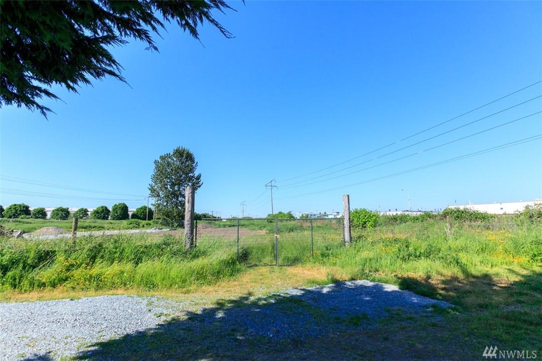 515 4th Ave - Photo 1