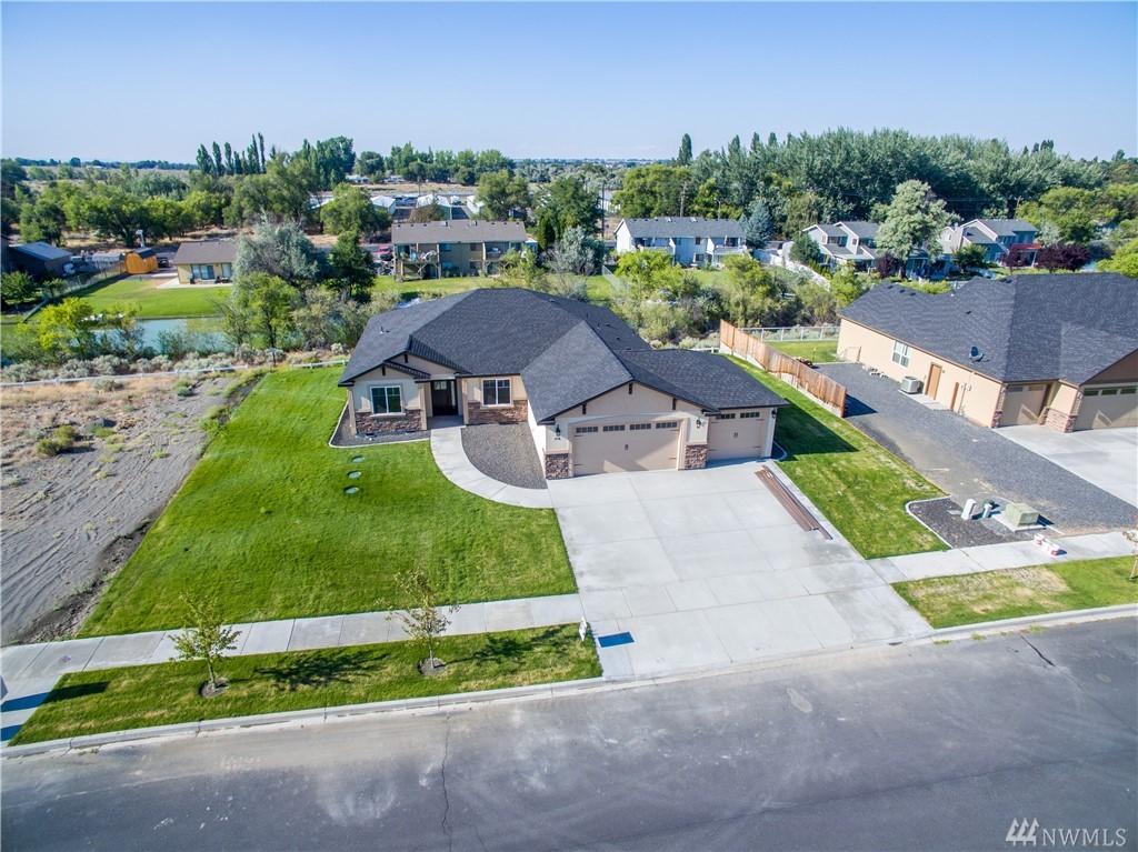 416 Astor Lp - Photo 1