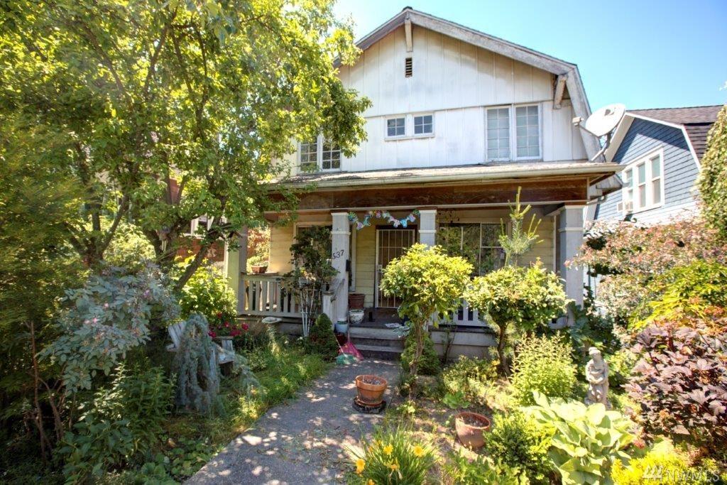 537 30th Ave - Photo 1