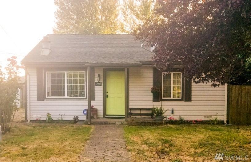 2902 Weigel Ave - Photo 1
