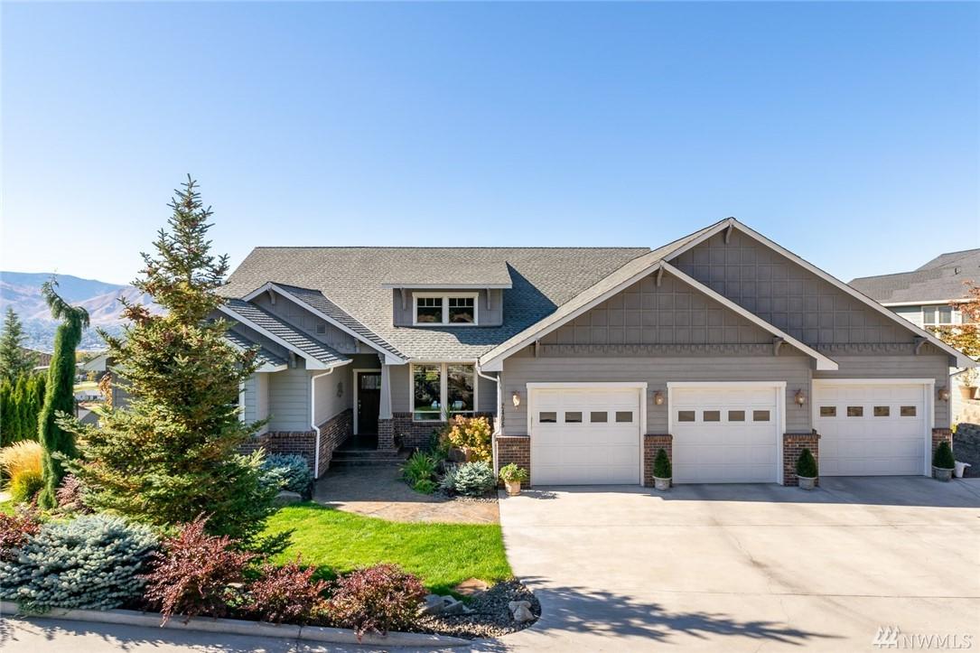 2406 Catalina Dr - Photo 1