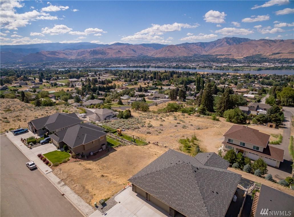 2580 Catalina Ave - Photo 1