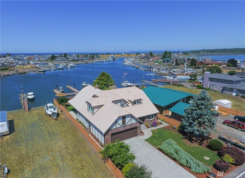 4013 Saltspring Dr - Photo 1