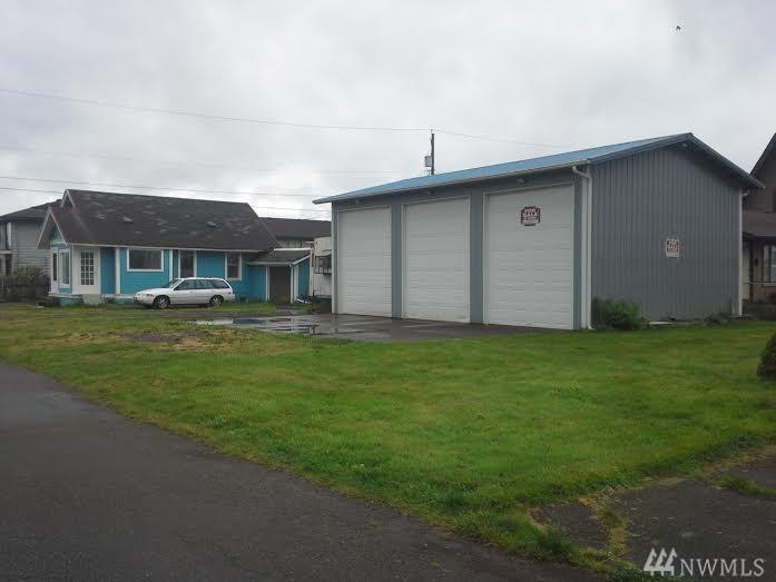 606 25th St - Photo 1