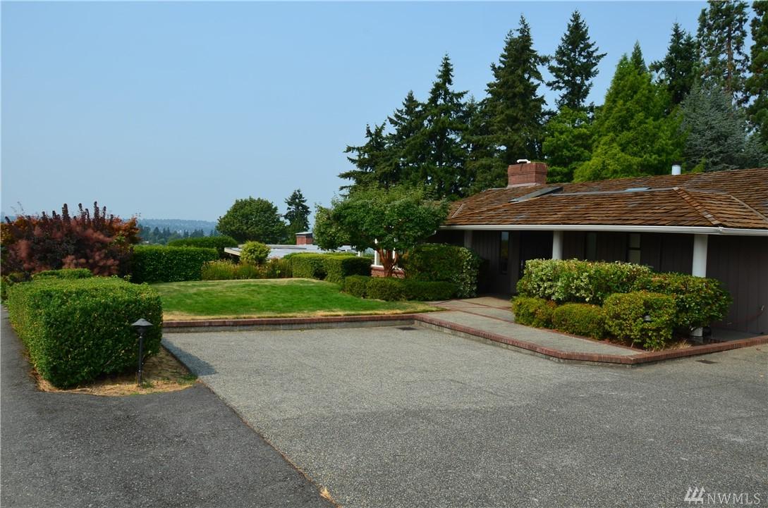 9020 Ne 19th Street - Photo 1