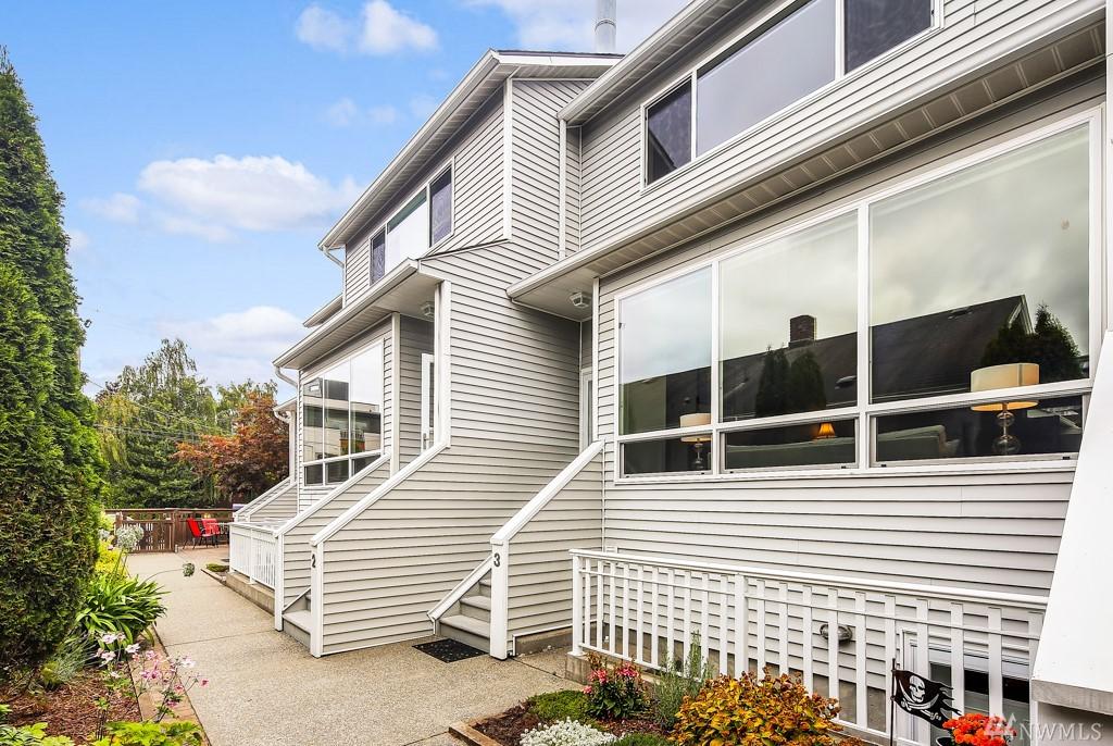 3018 62nd Ave - Photo 1