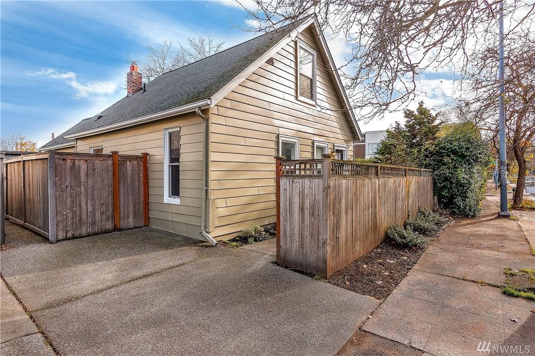 306 23rd Ave - Photo 1