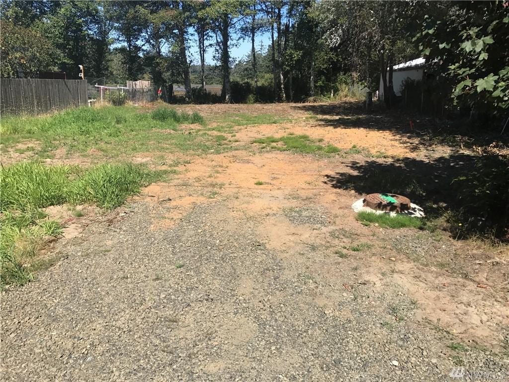 220 Rain St - Photo 1