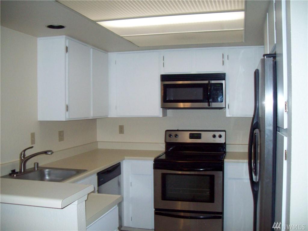 1260 Bellevue Wy - Photo 1