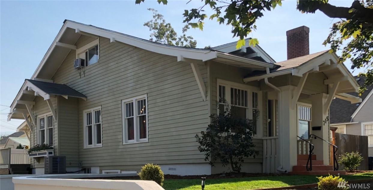 715 Washington St - Photo 1