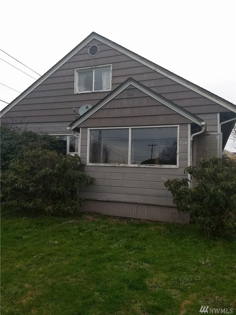 724 7th St - Photo 1