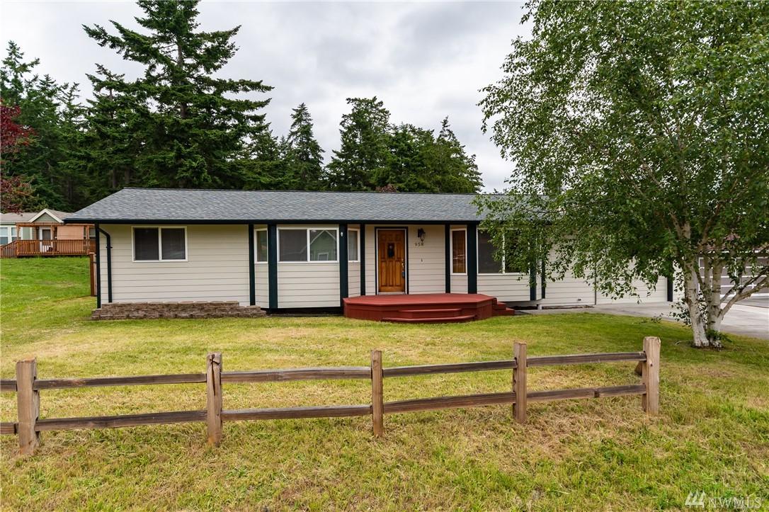 958 Donald Ave - Photo 1