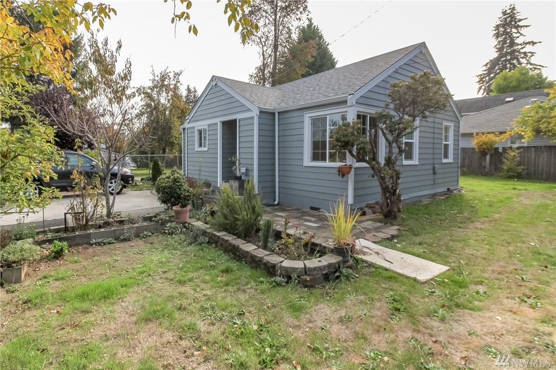 317 124th St - Photo 1