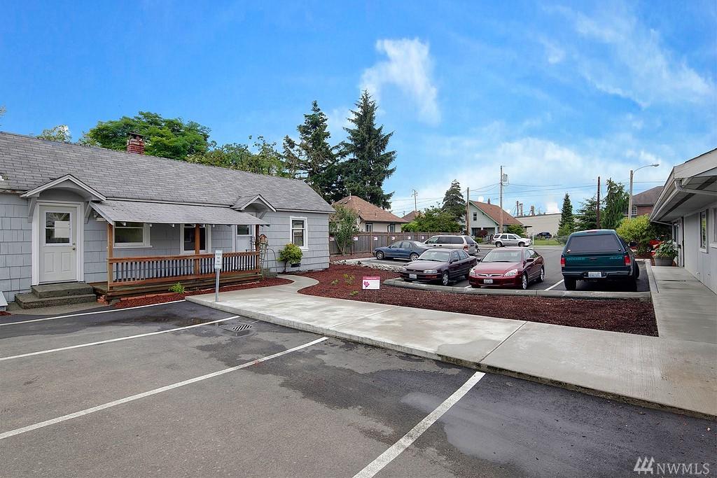 208 Blakeley St - Photo 1