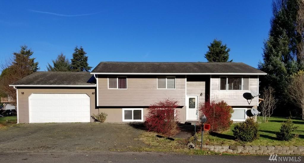 1671 Quinault St - Photo 1