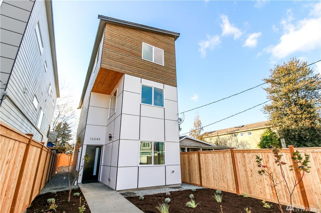10245 17th Ave Sw - Photo 1