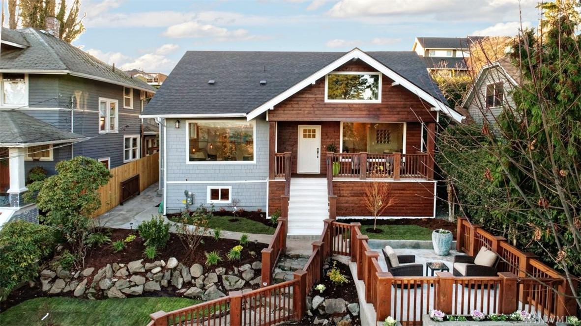 445 24th Ave - Photo 1