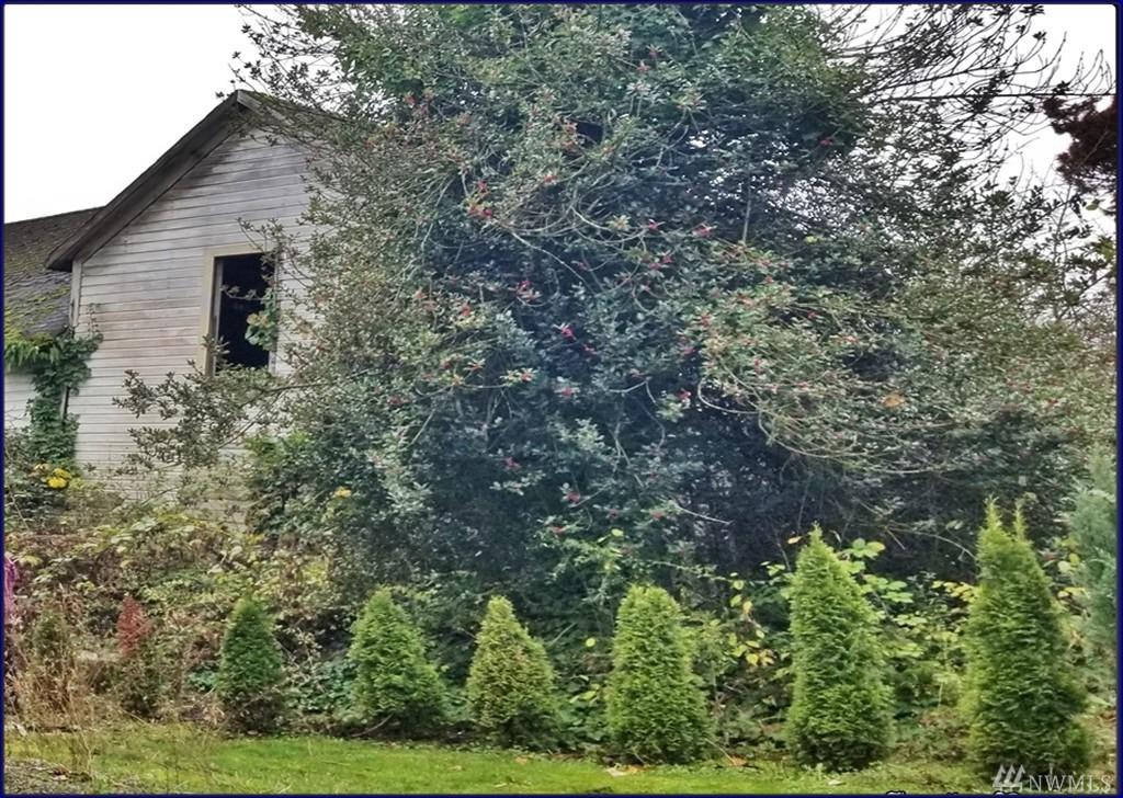 881 Lake St - Photo 1