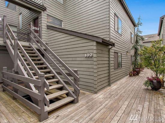 7 Lake Bellevue Dr - Photo 1