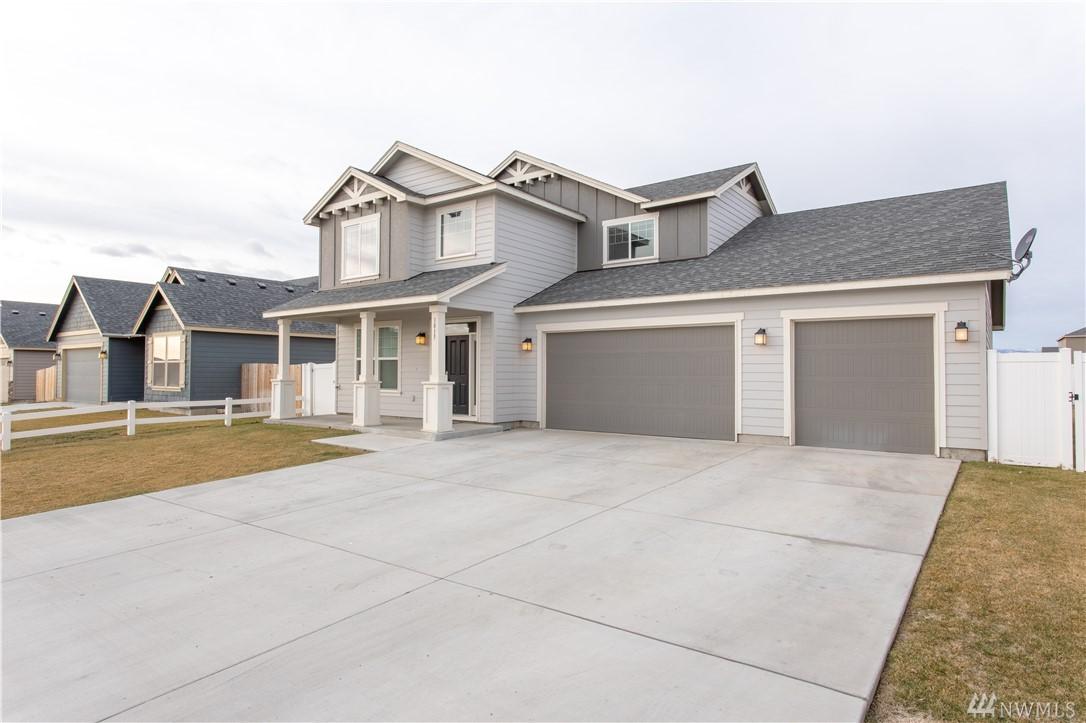 1015 Country Ave - Photo 1