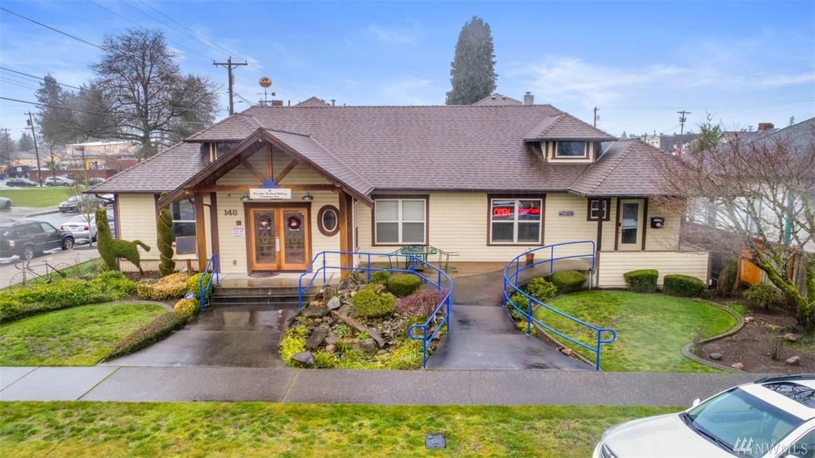 148 Woods St - Photo 1