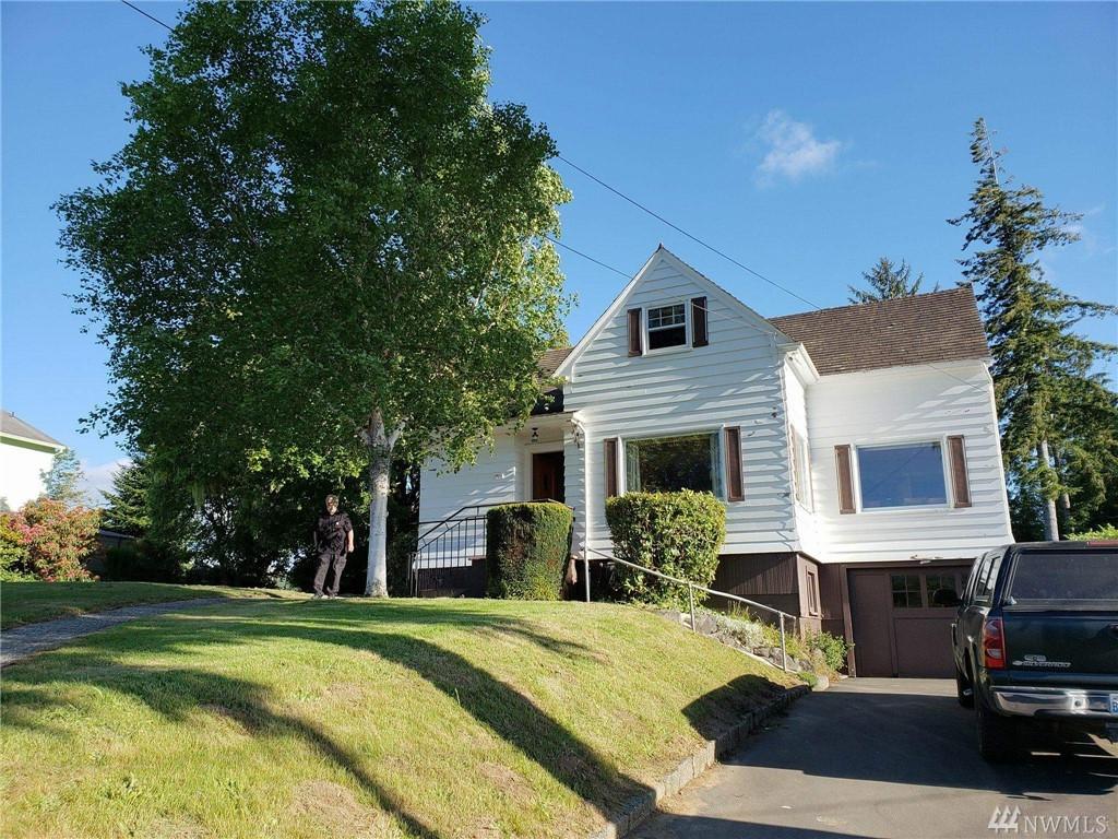 738 Cowlitz St - Photo 1