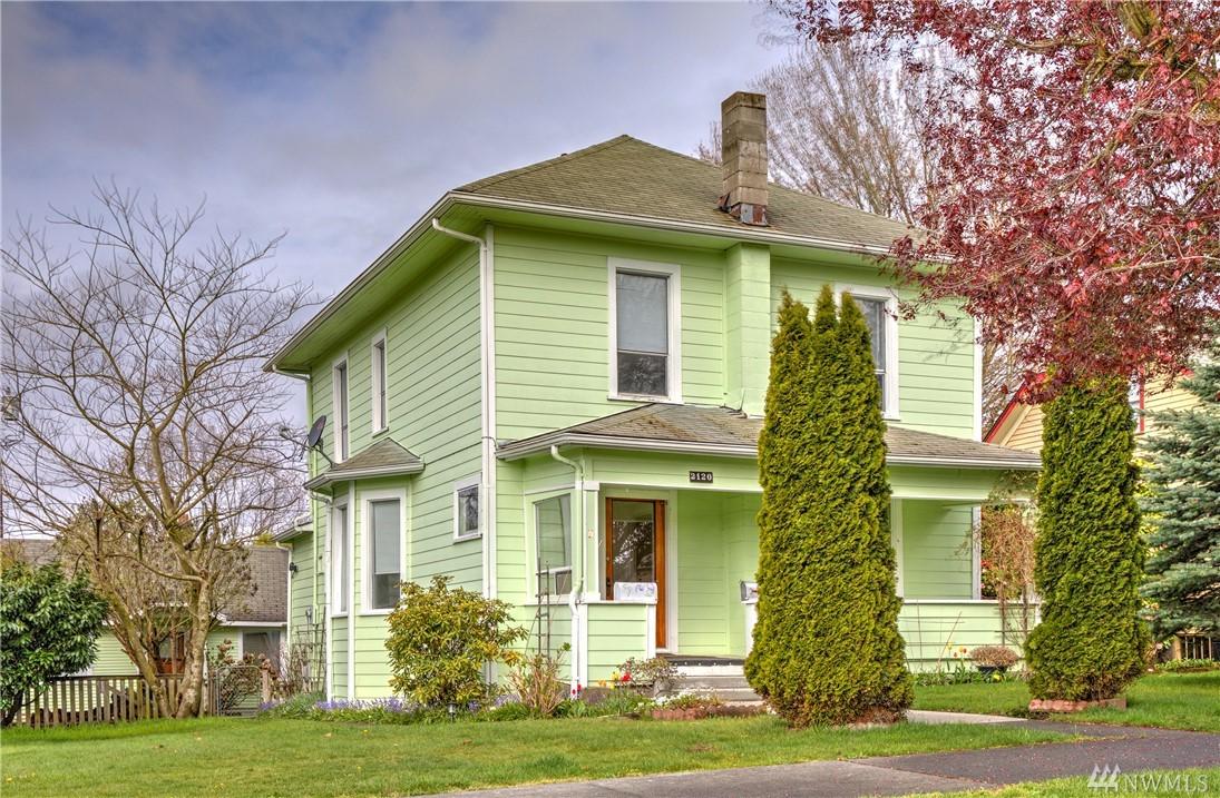2120 Rainier Ave - Photo 1
