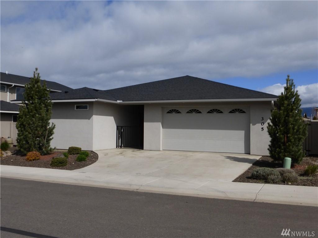 305 Country Side Ave - Photo 1