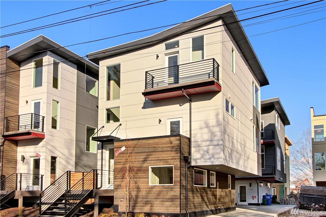 816 25th Ave - Photo 1