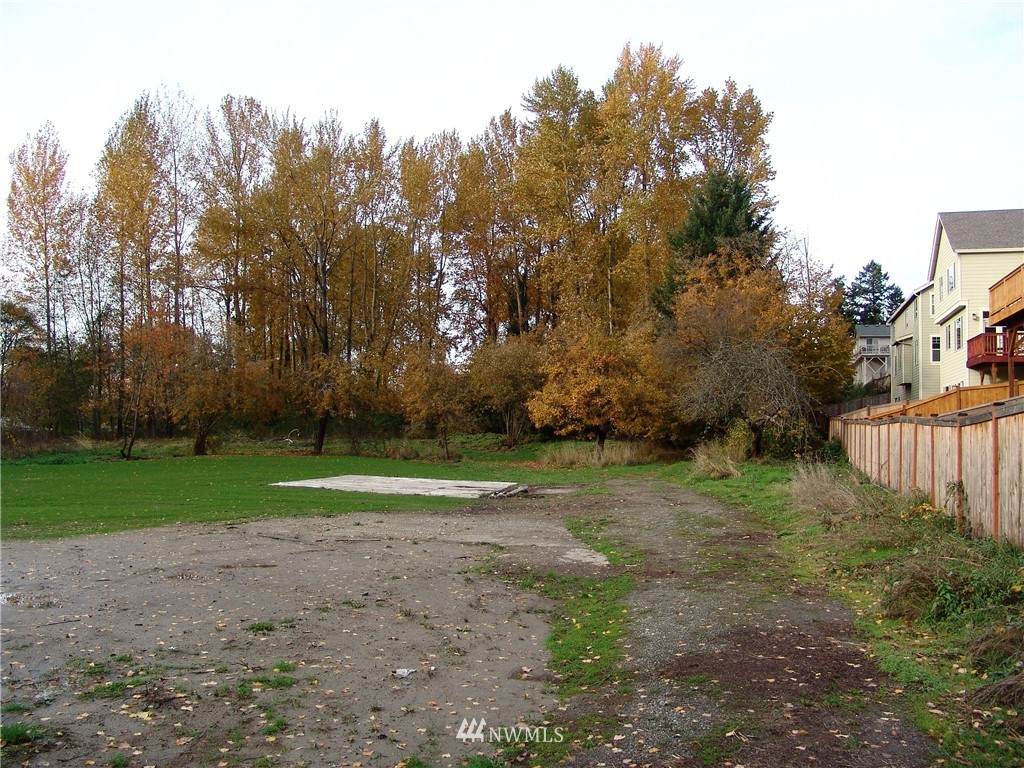 1828 20th Street - Photo 1