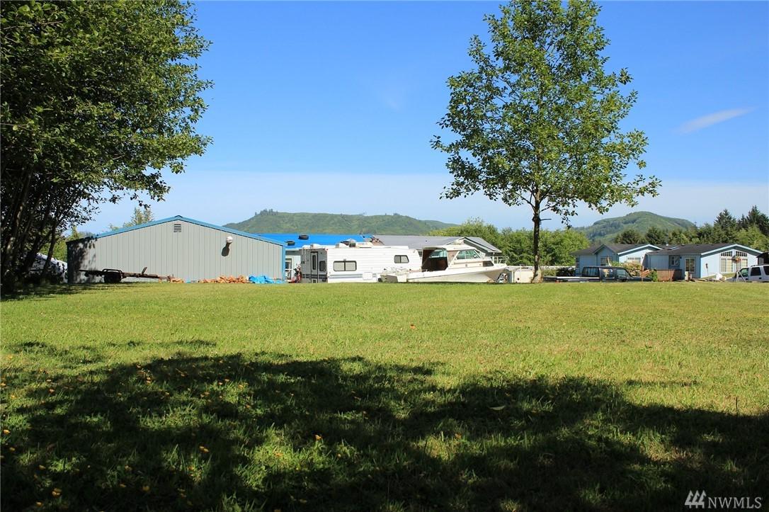 80 Raymond St - Photo 1