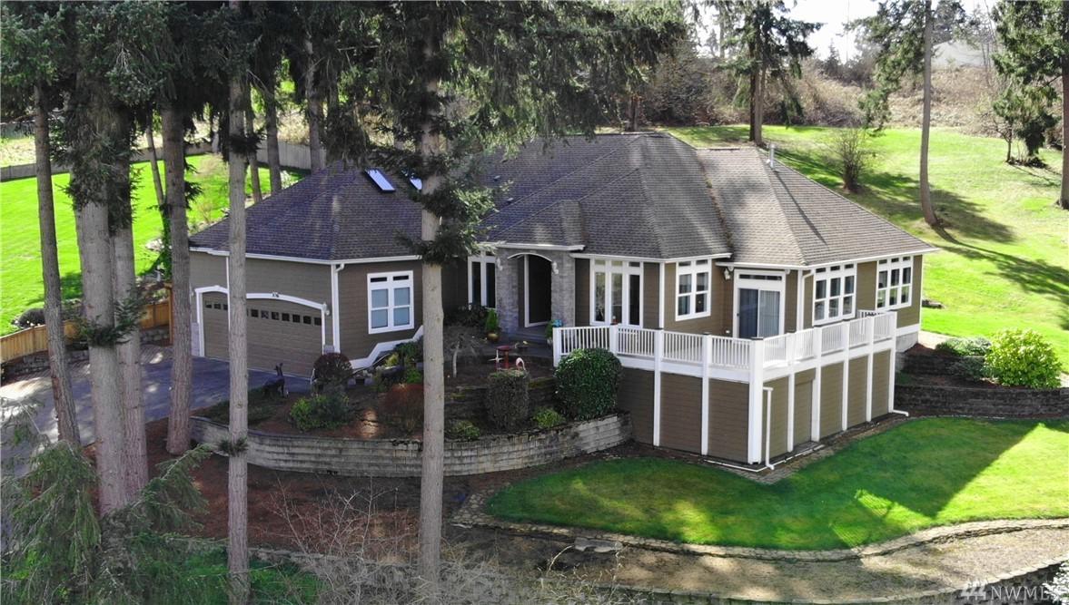 306 186th Ave - Photo 1